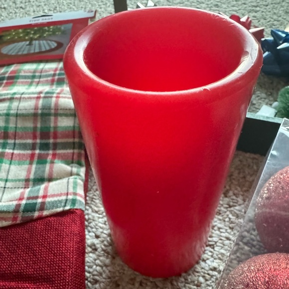 NEW Holiday Style Christmas Spirit Home Decor Set Tree Skirt Red Ornaments Bows - Picture 5 of 12